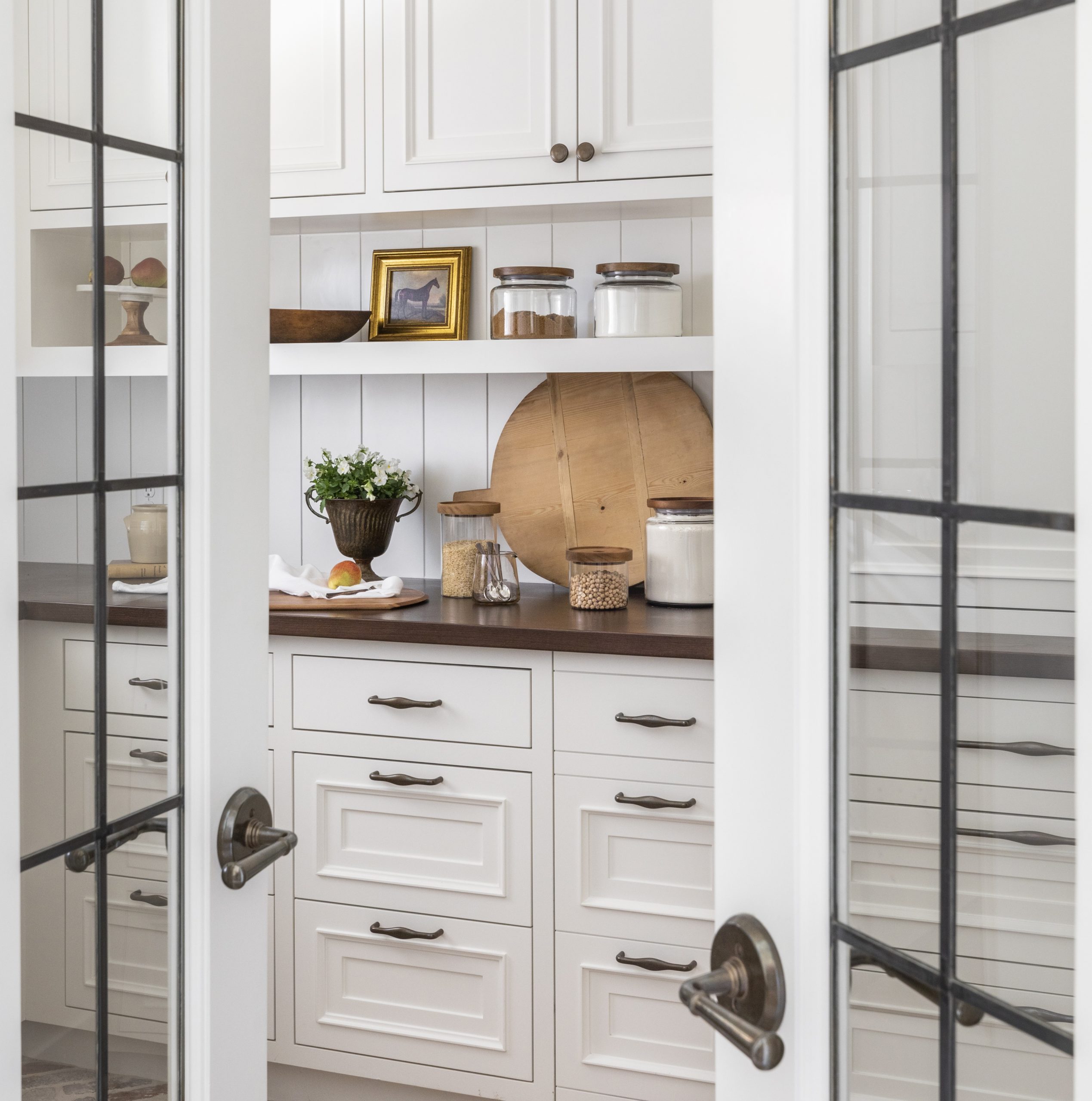 Family-Friendly Living - Butler's Pantry - Marie Flanigan Interiors
